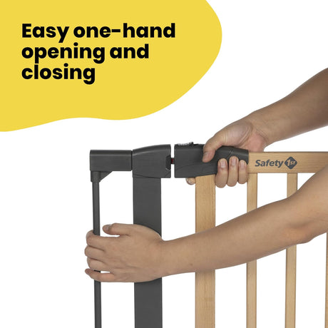 Safety 1st Simply Close Wood and Metal Safety Gate