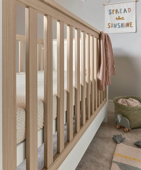 Mamas & Papas Harwell 2 Piece Furniture Set (Cot Bed & Dresser Changer)