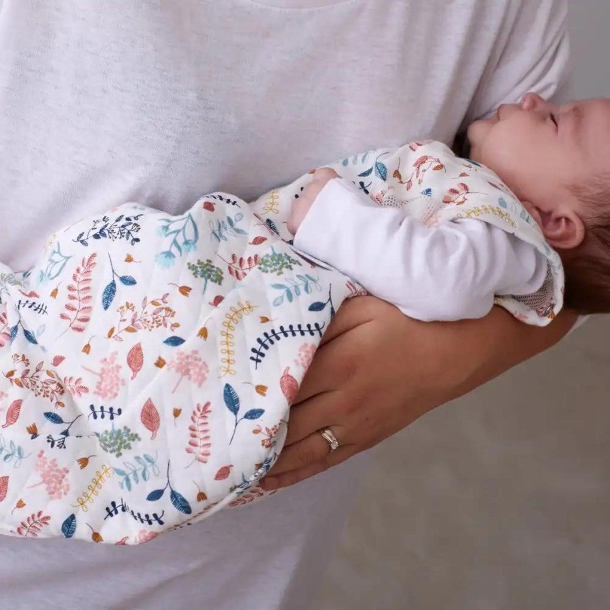 PurFlo Swaddle To Sleep Bag, 2.5 Tog, 0-4 months, All Seasons