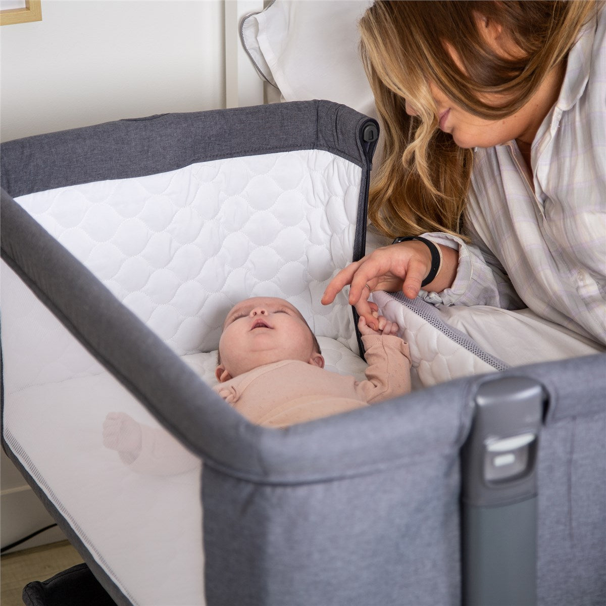 BabyLo Panorama XTi Premium Travel System & Starter Nursery Bundle including Isofix Base 2, Fern Green