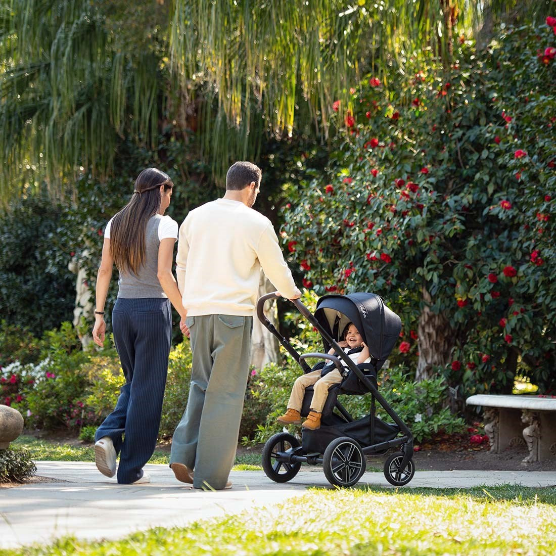 Nuna Mixx Essential Travel & Nursery Bundle, Caviar