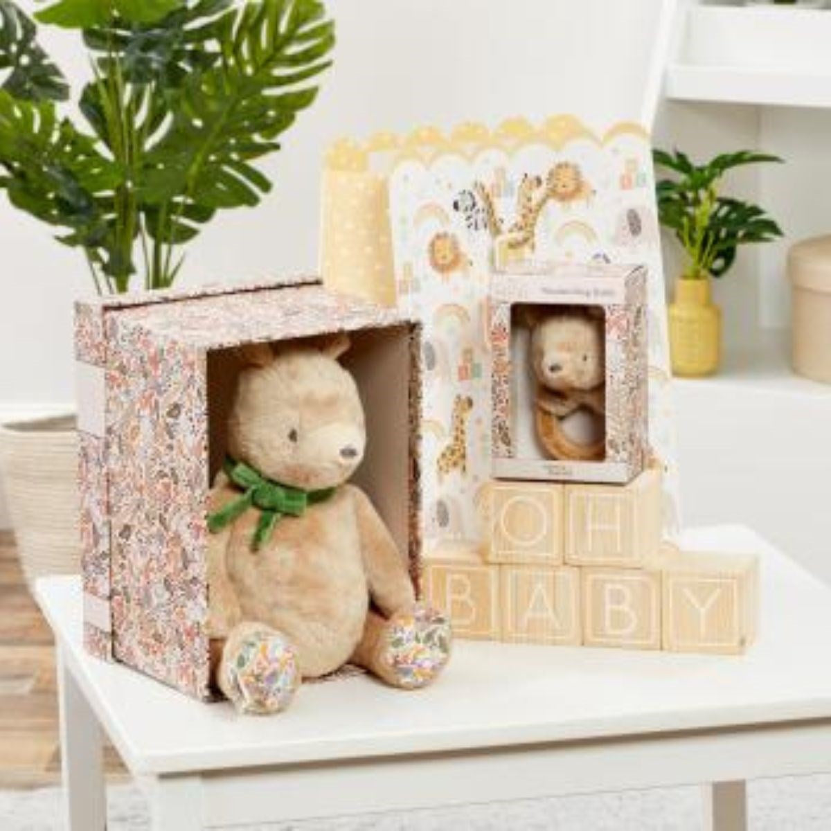 Rainbow Designs Winnie the Pooh Always & Forever Special Edition Pooh