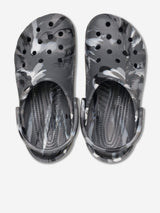 Crocs Kids Classic Marbled Clog in Green
