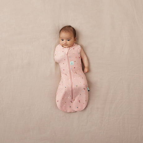 ergoPouch - Organic Summer Cocoon Swaddle Sleeping Bag - Daisy 0.2 TOG