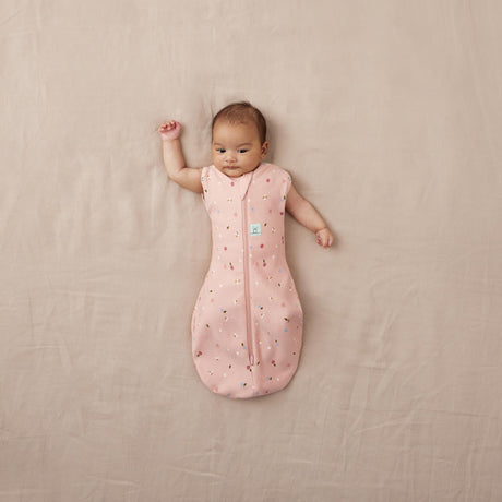 ergoPouch - Organic Summer Cocoon Swaddle Sleeping Bag - Daisy 0.2 TOG