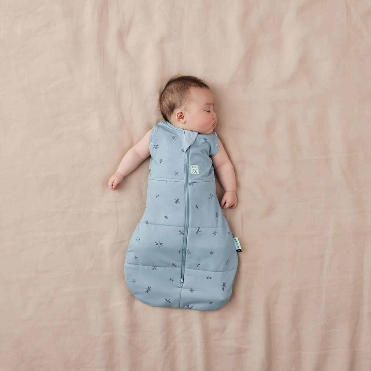 ergoPouch - Organic Winter Cocoon Swaddle Sleeping Bag - Dragonflies 2.5 TOG