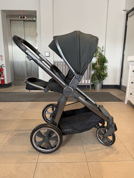 Oyster 3 Complete Pram - Black Olive (OPEN BOX)