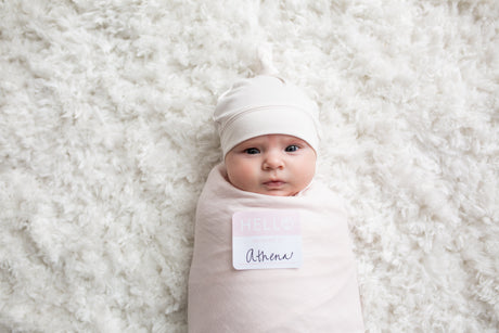 Lulujo - Bamboo Hat and Muslin Swaddle Blanket Gift Set - Pink