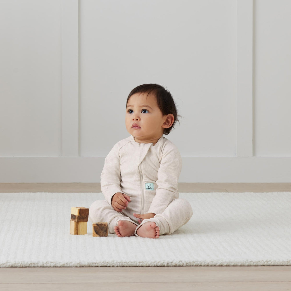 ergoPouch - Organic Layers Long Sleeve Babygrow Oatmeal - Warm 1.0 TOG
