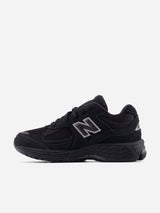 New Balance Kids 2002 Hook and Loop Trainers in Black