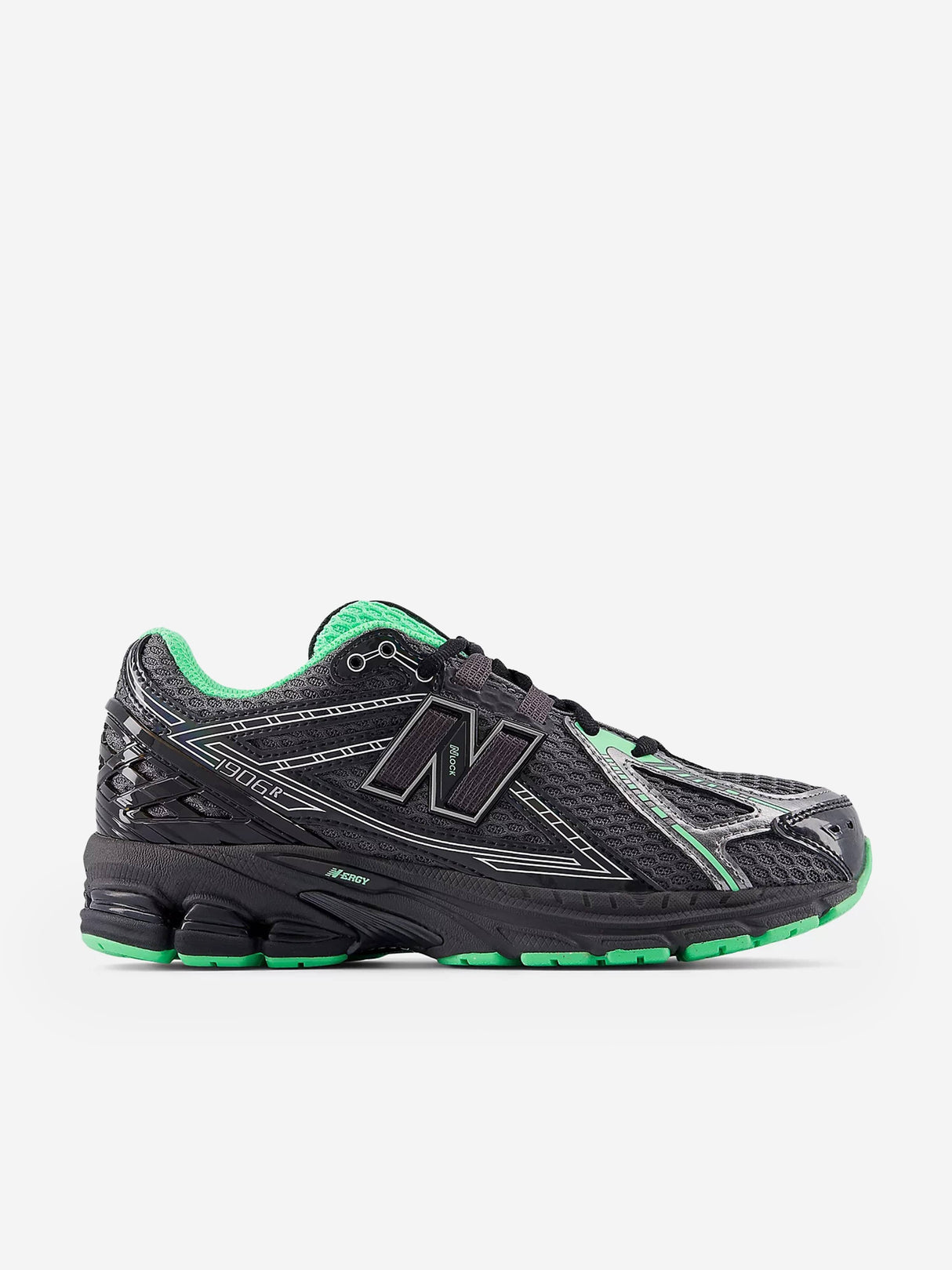 New Balance Boys 1906 Trainers in Black