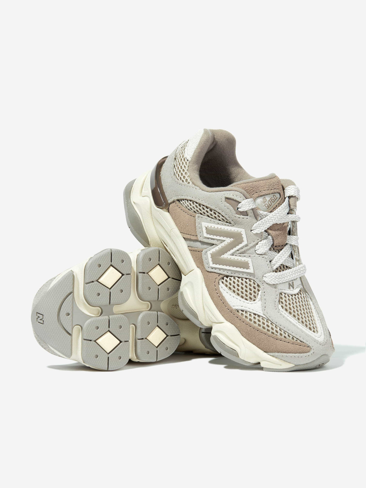 New Balance Kids 9060 Trainers in Brown