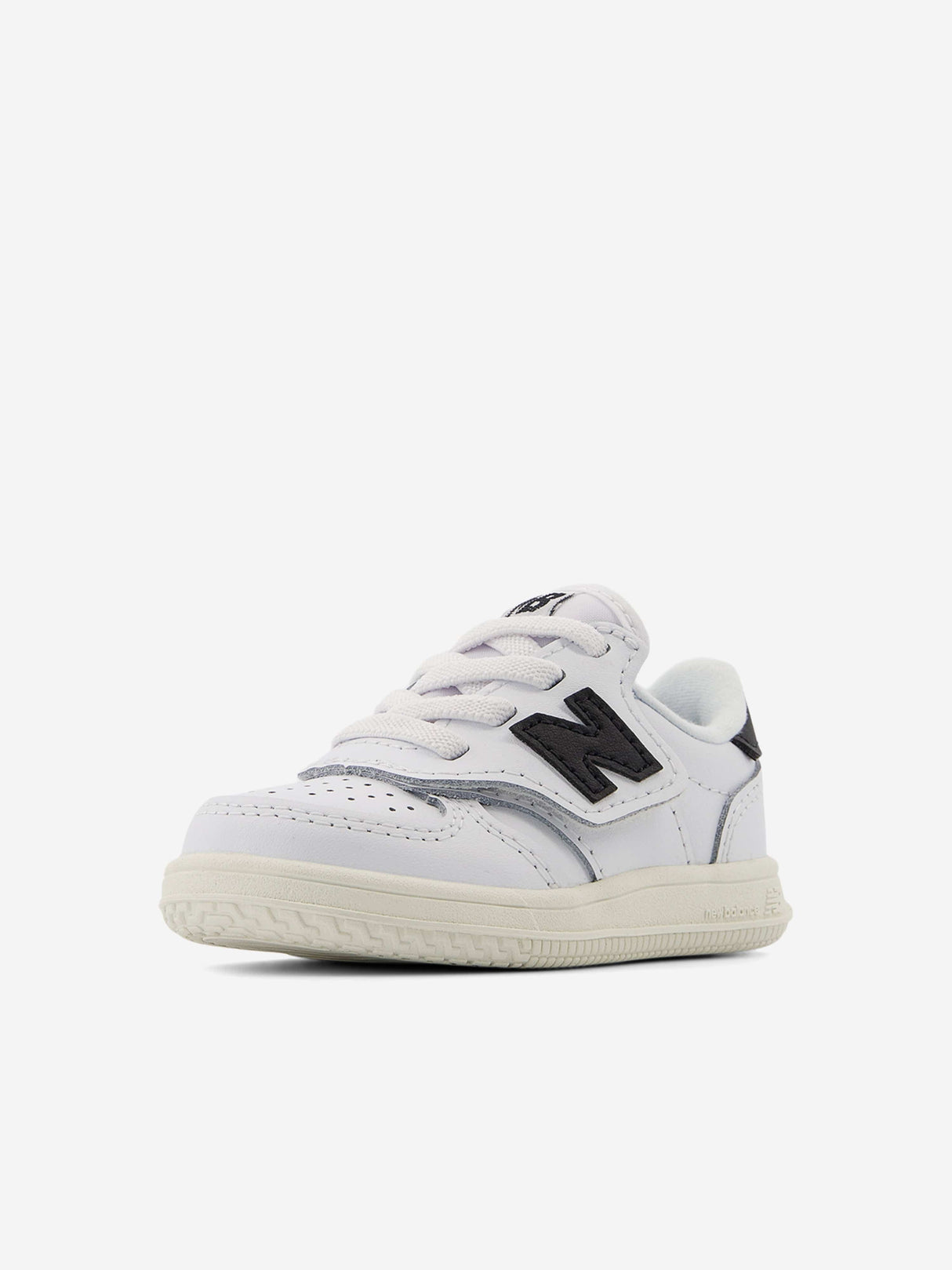 New Balance Kids T500 Trainers in Black