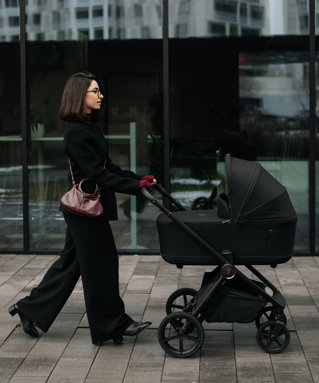 Venicci Claro 2 with Tiago 360 Car Seat and Base