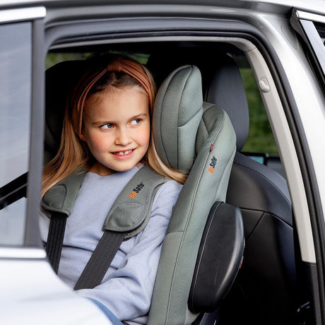 BeSafe Stretch² Rear-Facing Car Seat 6m–7y Fresh Black Cab