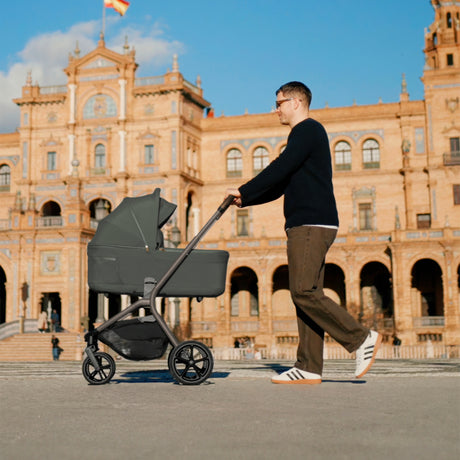 Silver Cross Breez Ultimate 360 Travel System Bundle