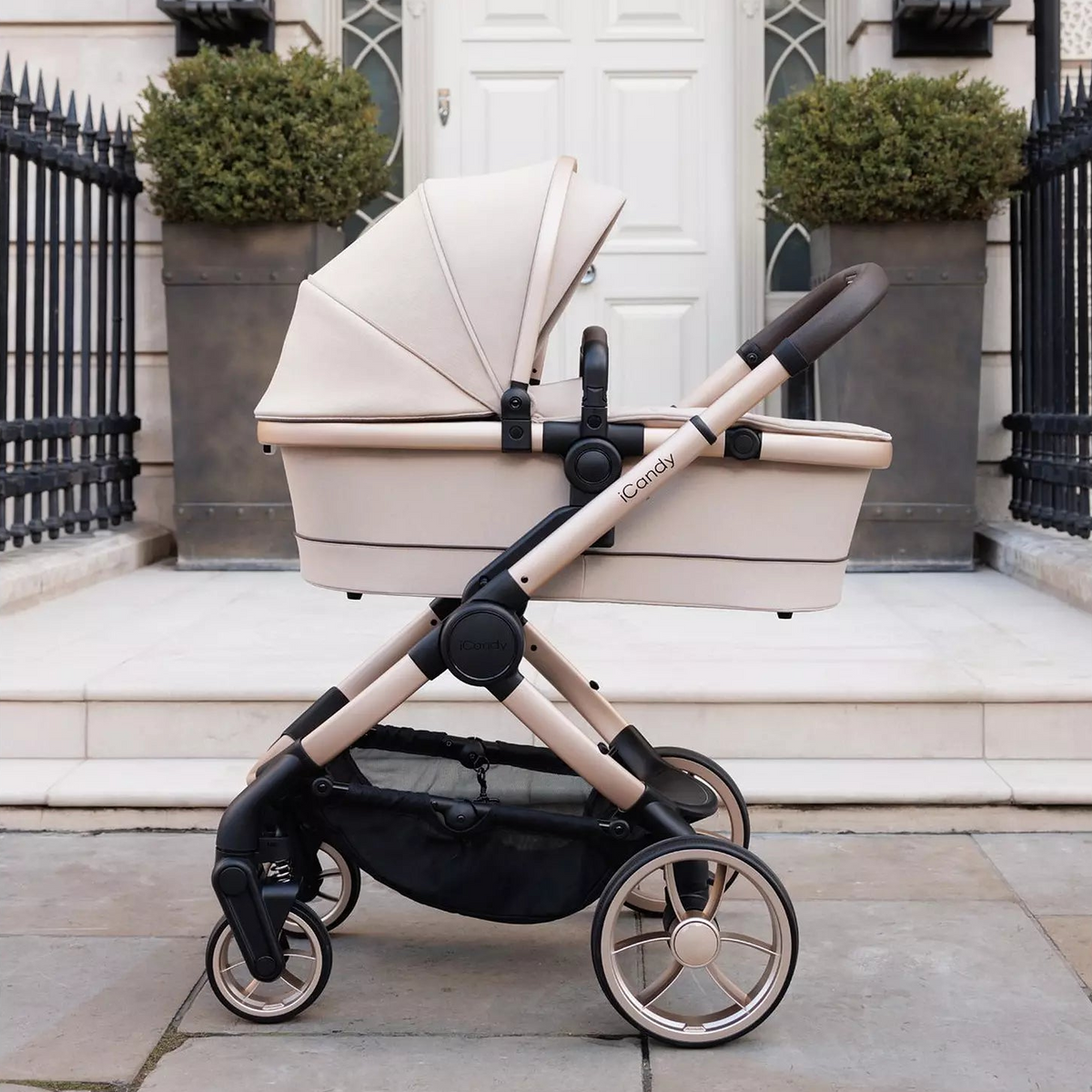 iCandy Peach 7 Complete Pushchair & Carrycot Bundle – Biscotti Edition