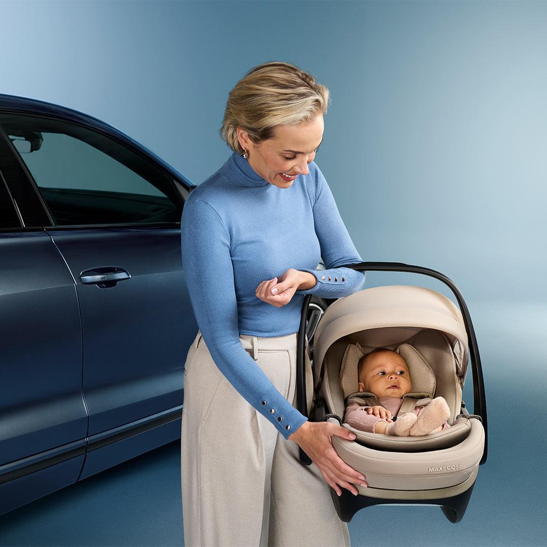 iCandy Peach 8 Premium Bundle with Maxi-Cosi Pebble Slide Pro Lie-Flat Car Seat & Sliding ISOFIX Base